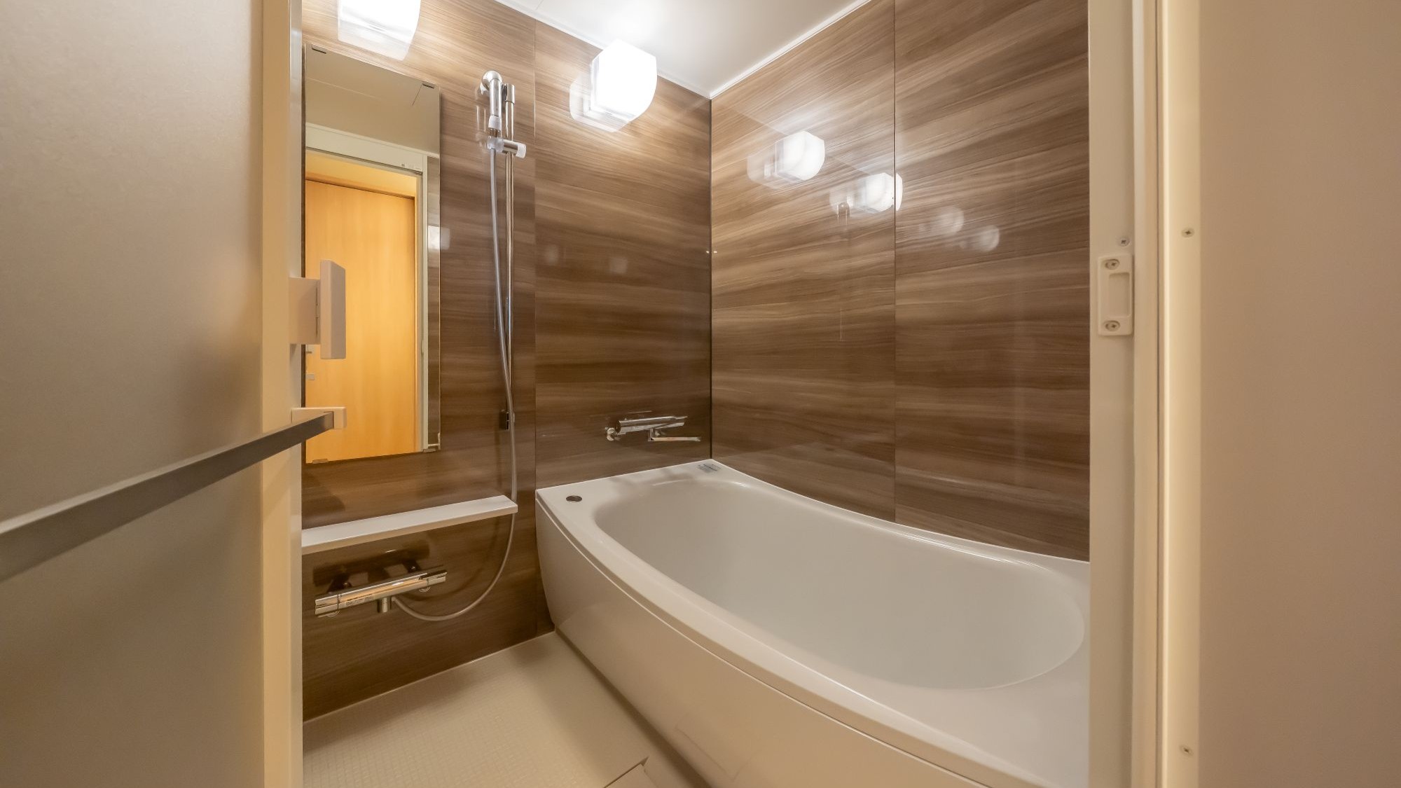 ファミリールーム【禁煙】／バスルーム