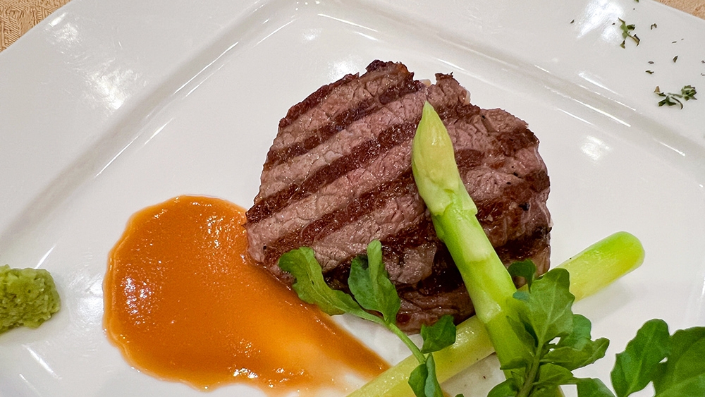 【メイン料理は相州牛ステーキにアップグレード】特別メイン料理＋22時間滞在OKなど7大特典プラン