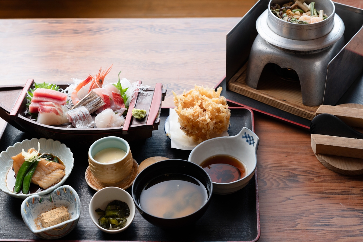 【2食付】釜めし定食でちょっと贅沢♪ご褒美ひとり旅【女性限定】