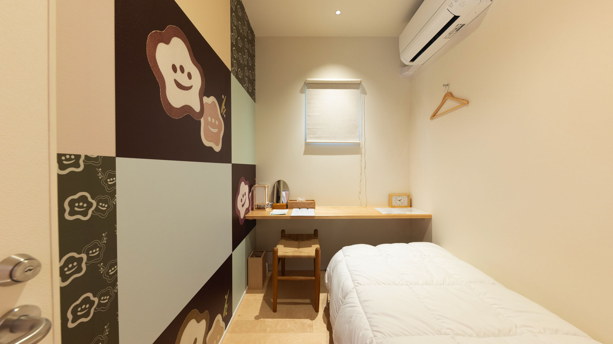 客室_おひとり部屋_こじんまりとした3畳一間のお部屋は寂しさを感じさせないちょうどよい広さです*