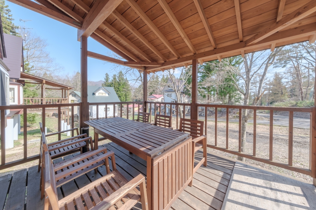 【プライベート空間まるごと貸切】お友達と屋根付きテラスでBBQやご家族と楽しむお料理も！