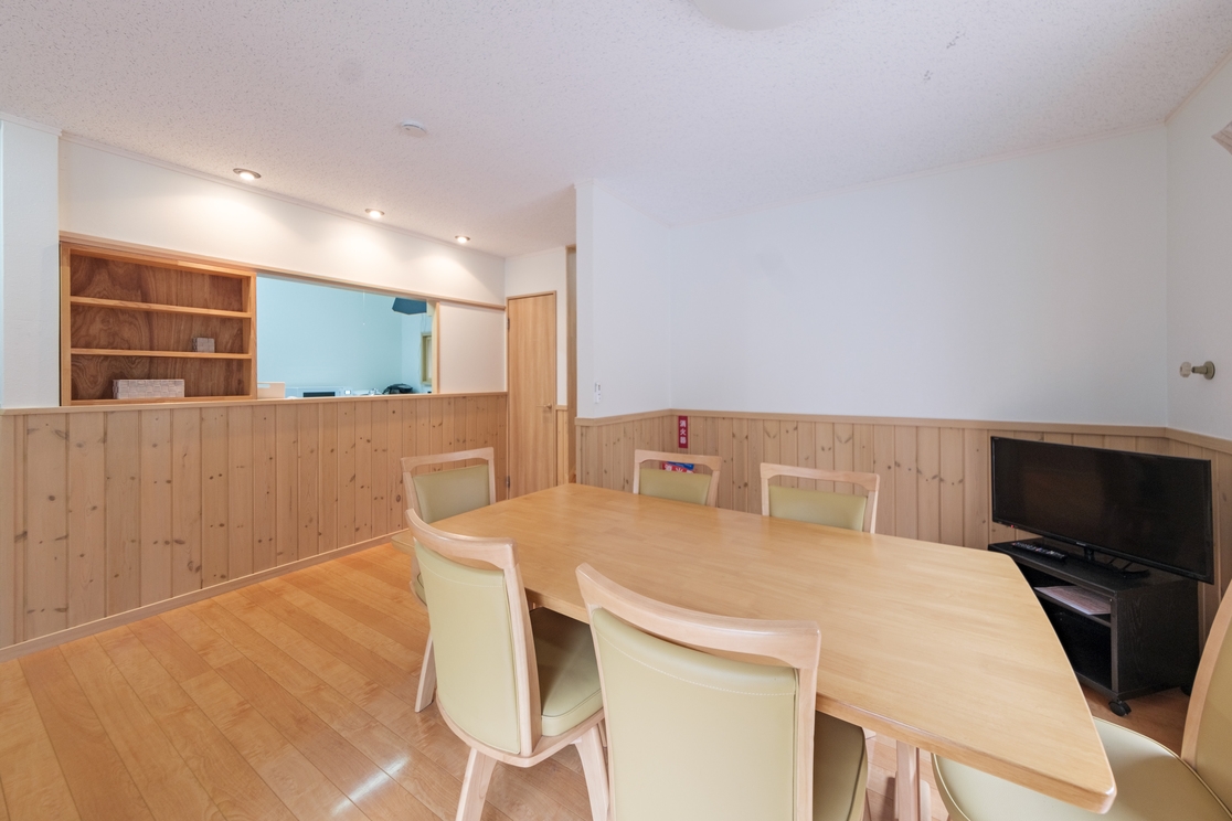 【平日限定割引】お得に宿泊して、あなたの旅の思い出をおしえてください！