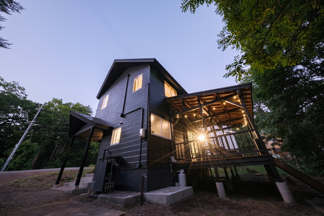 【プライベート空間まるごと貸切】お友達と屋根付きテラスでBBQやご家族と楽しむお料理も！