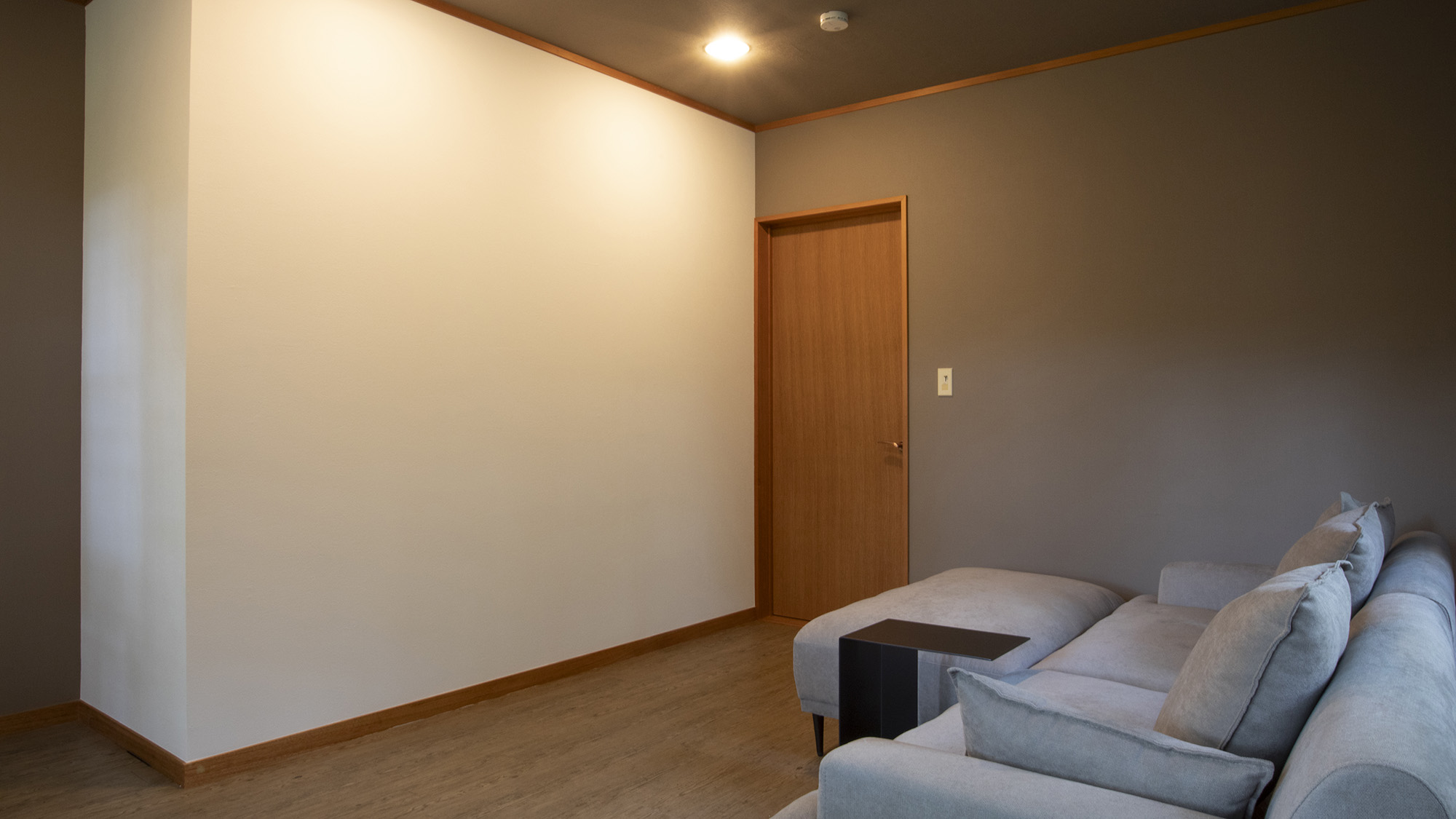 ソファー：スクリーンシアターあり