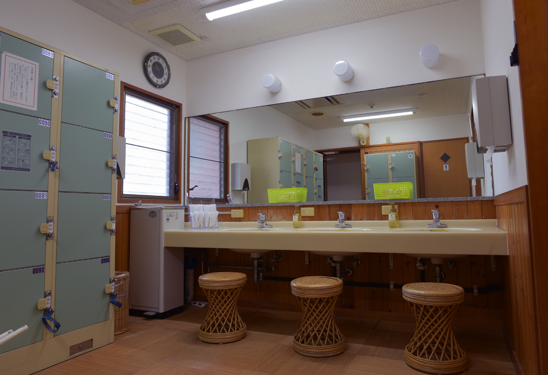 １Ｆ大浴場更衣室