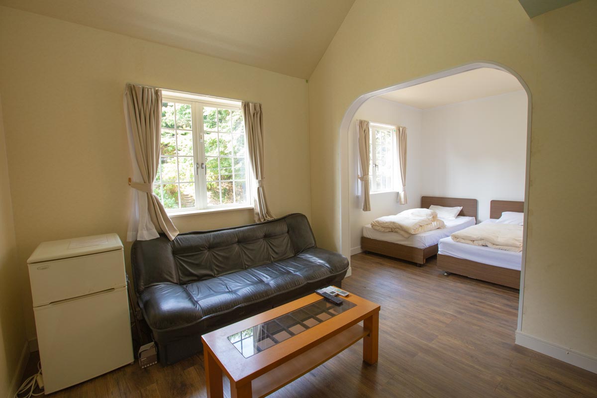 4名ルーム（ロフト・バス・トイレ付）