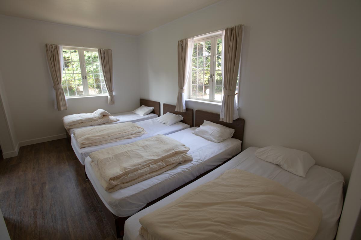 4名ルーム（ロフト・バス・トイレ付）