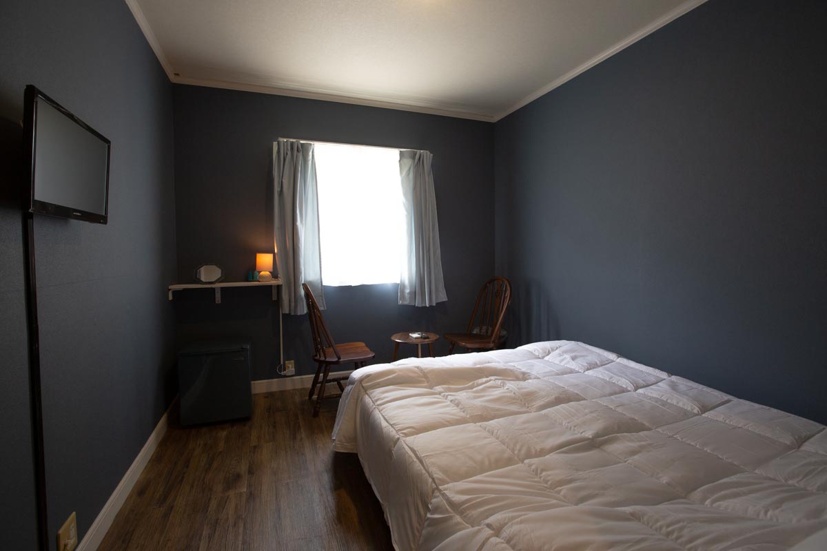 ダブルルーム（バス・トイレ付）