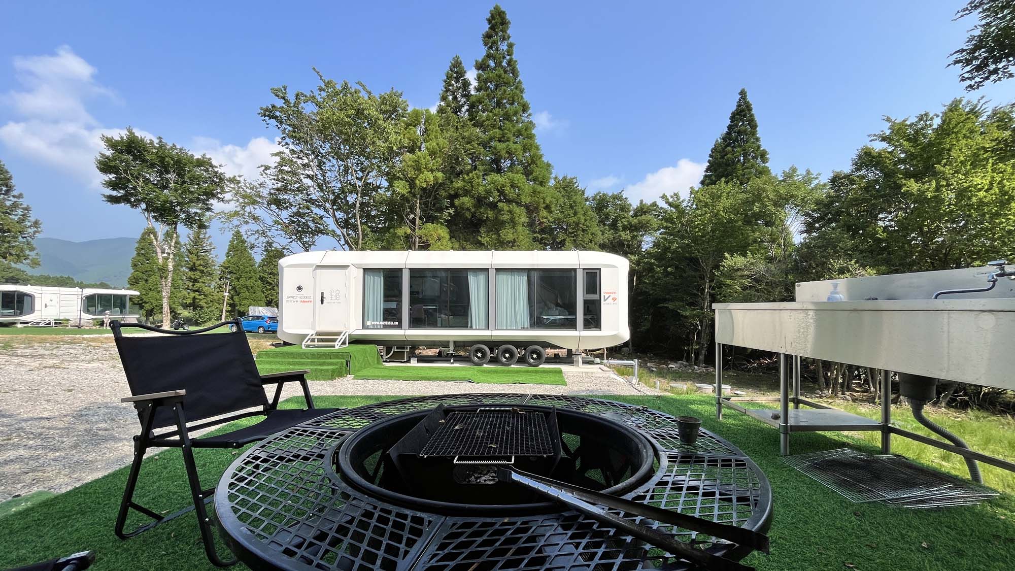 専用BBQスペースは客室の目の前