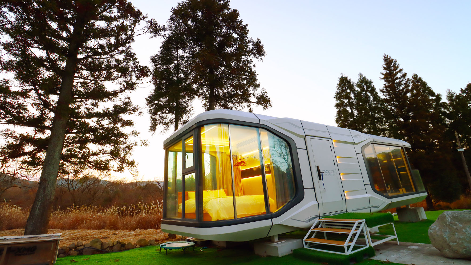 【E7】まるで未来から来たような宿