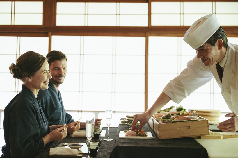 【プライベート寿司懐石】職人が目の前で調理したお食事を提供します／朝夕食付