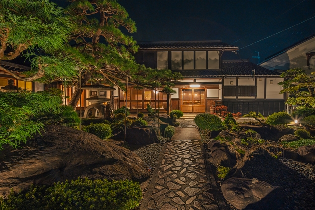 【素泊まり一棟貸切プラン】一日一組限定！広々日本家屋と庭園美、五右衛門風呂を堪能