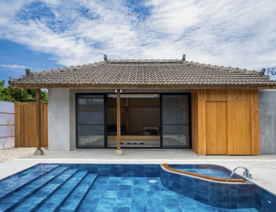 NEWOPEN！！【素泊まり】琉球の隠れ家で滞在する非日常の1日/プライベートプール付き