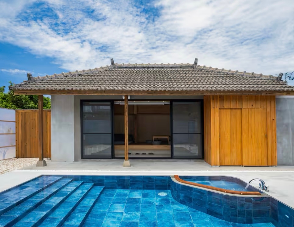 星と水の宿　瀬底島