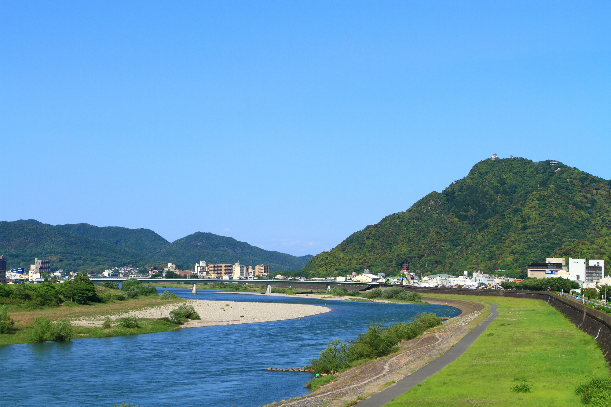 長良川と岐阜城