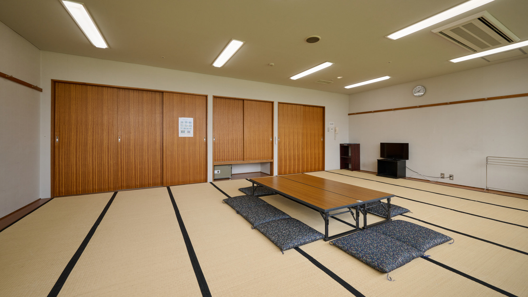 【禁煙】和室3～11名部屋（バス・トイレ共用）