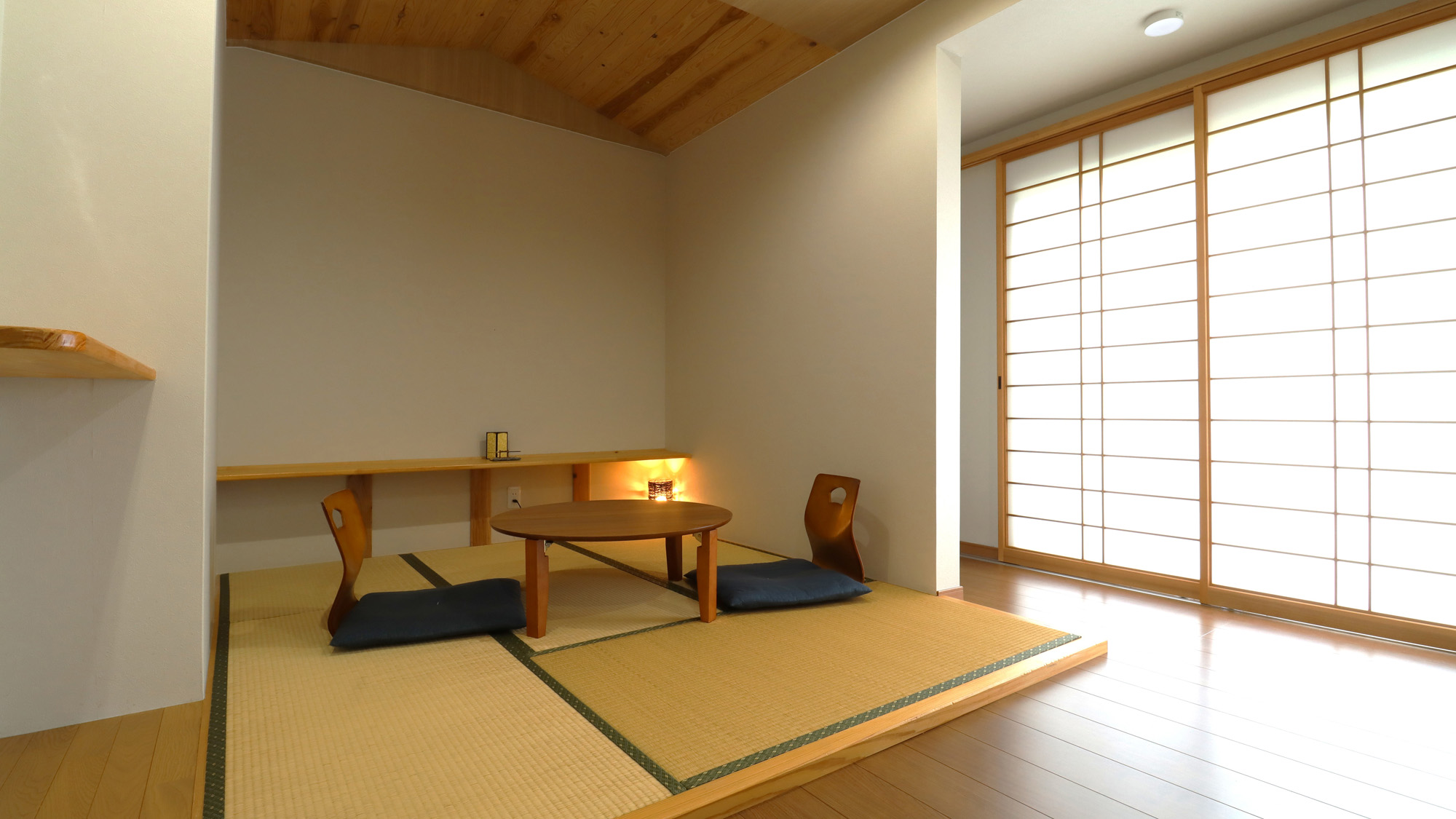 【2号棟】ごろんと寛げる和室です