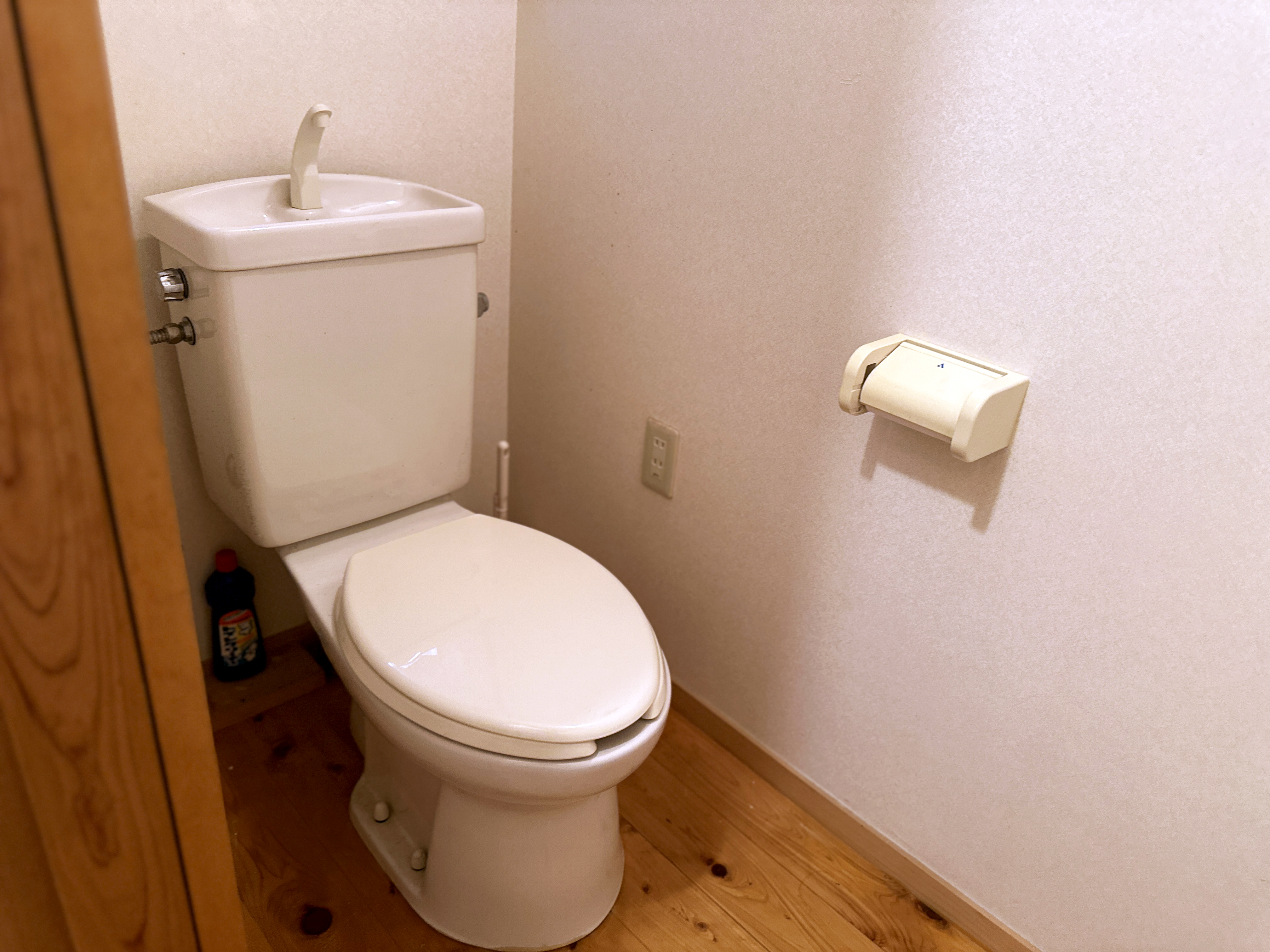 静けさに身を預ける、小さな個室