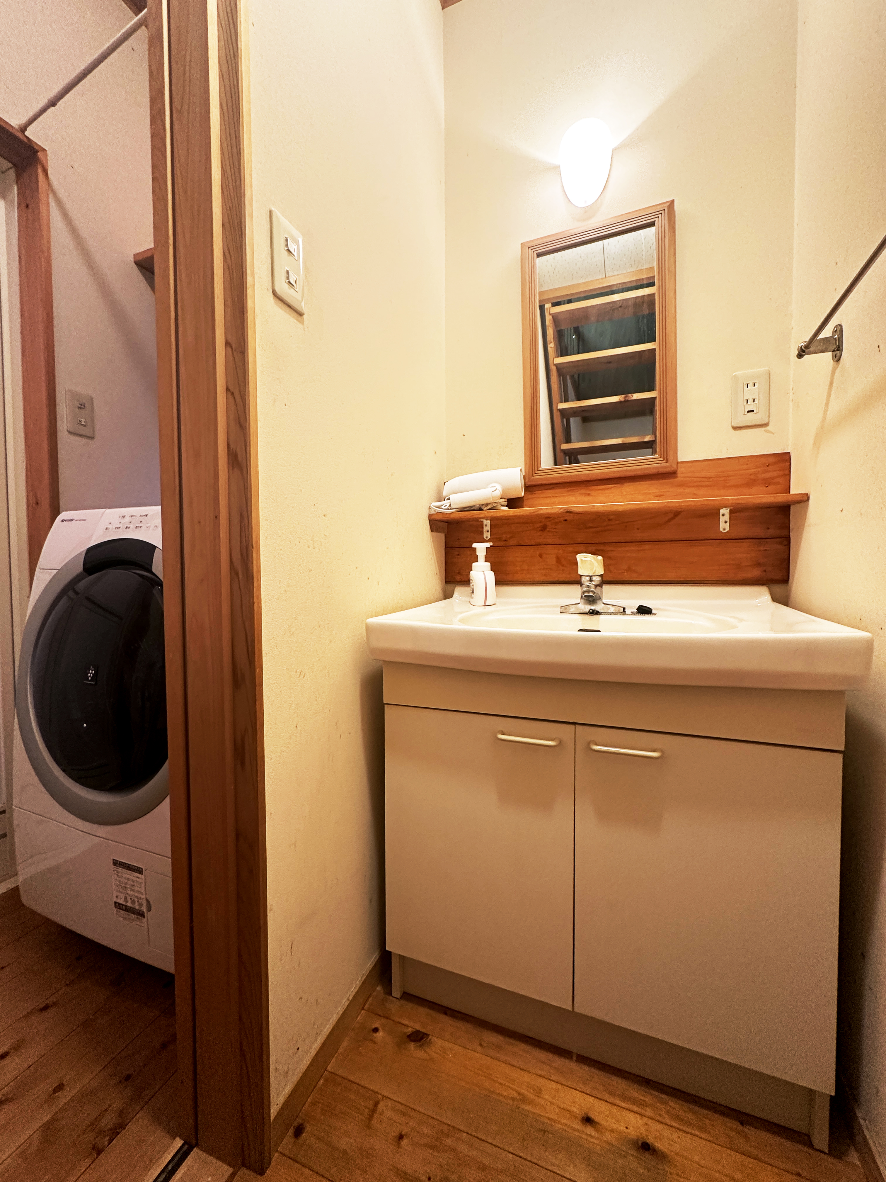 暮らしを整える、洗面の一角