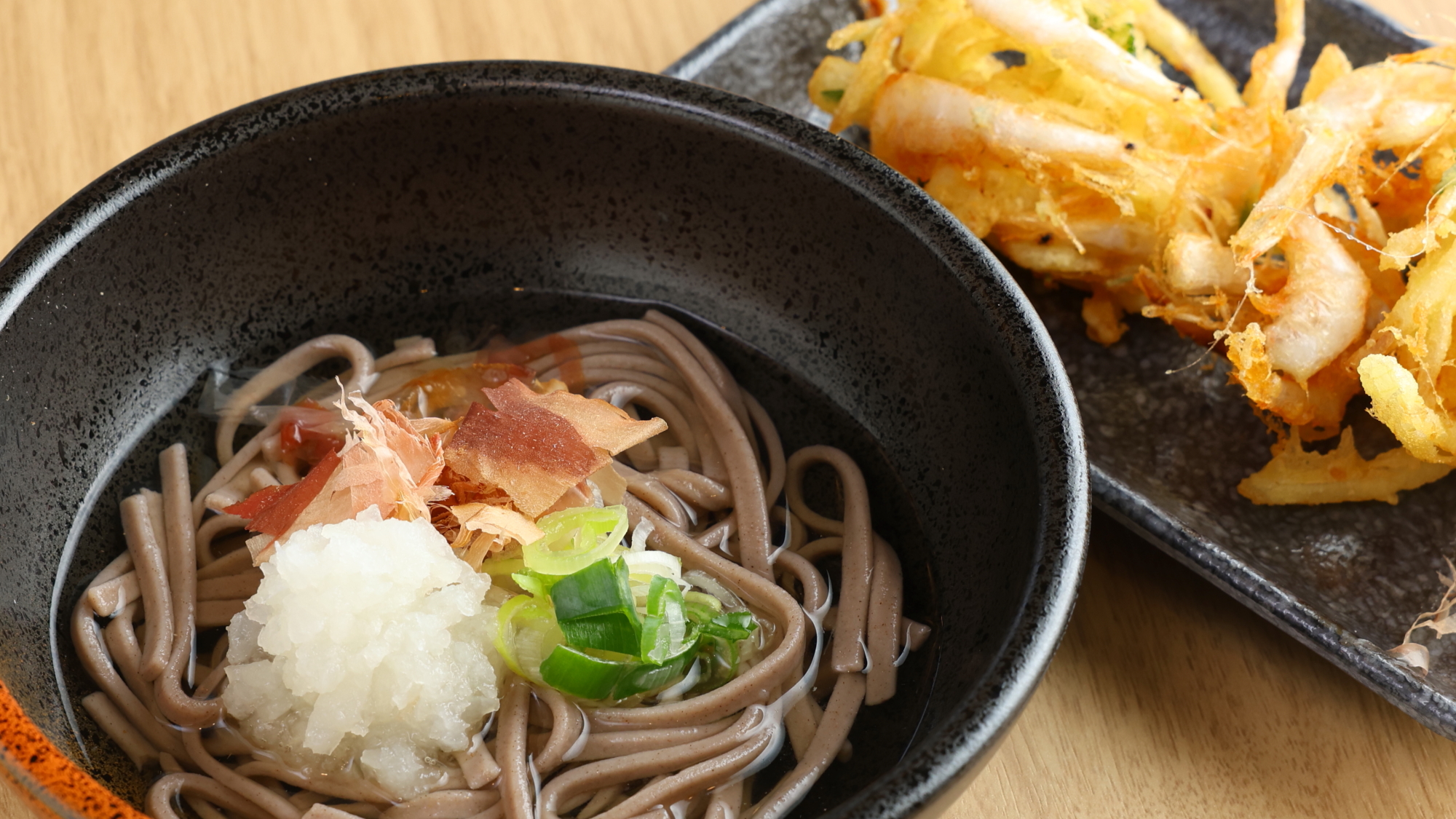 ◆【朝食ご当地料理】季節のかき揚げ＆白えびのかき揚げ、越前おろしそば