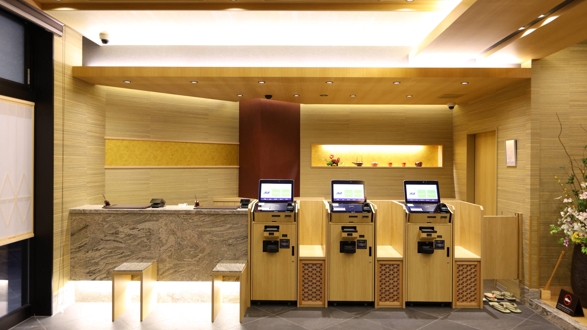 ◆フロントカウンター（1階）