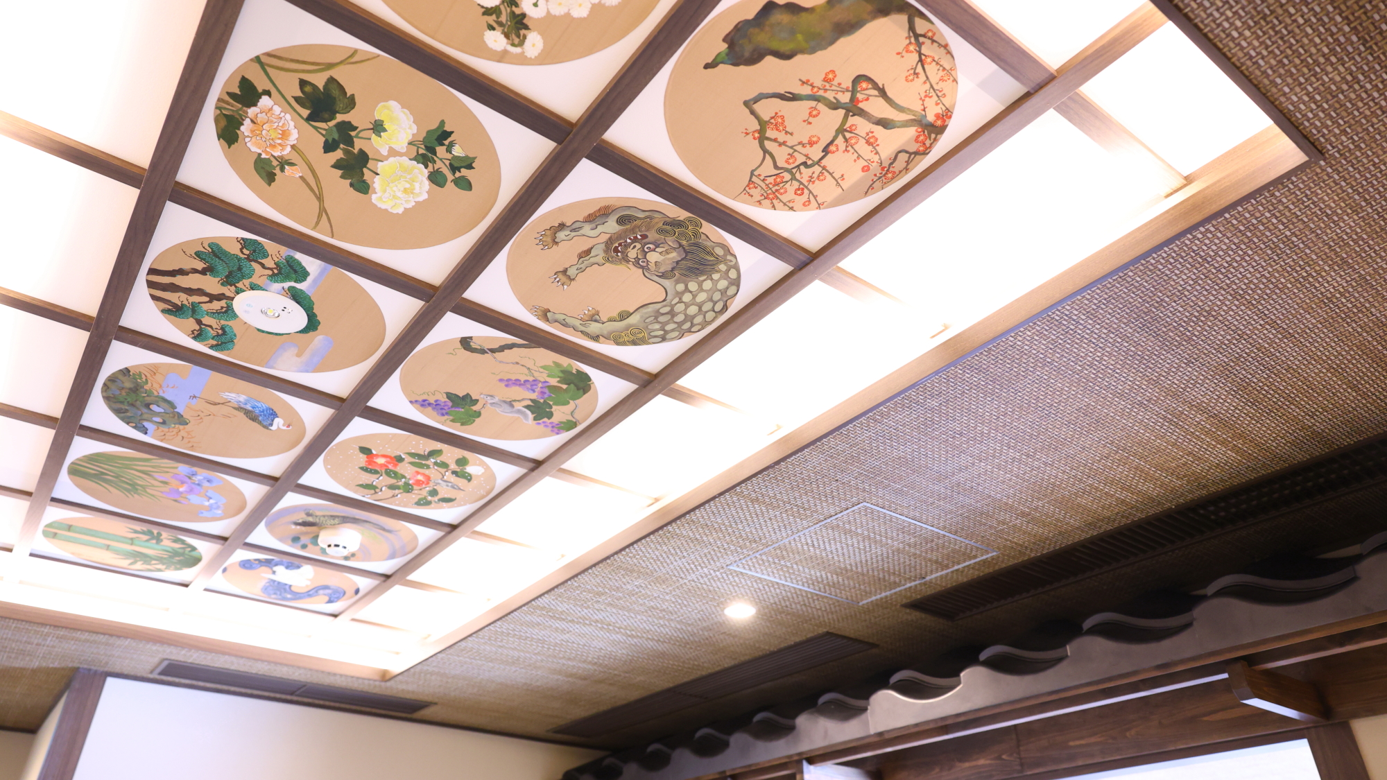 ◆天井絵（10階大浴場入口付近）