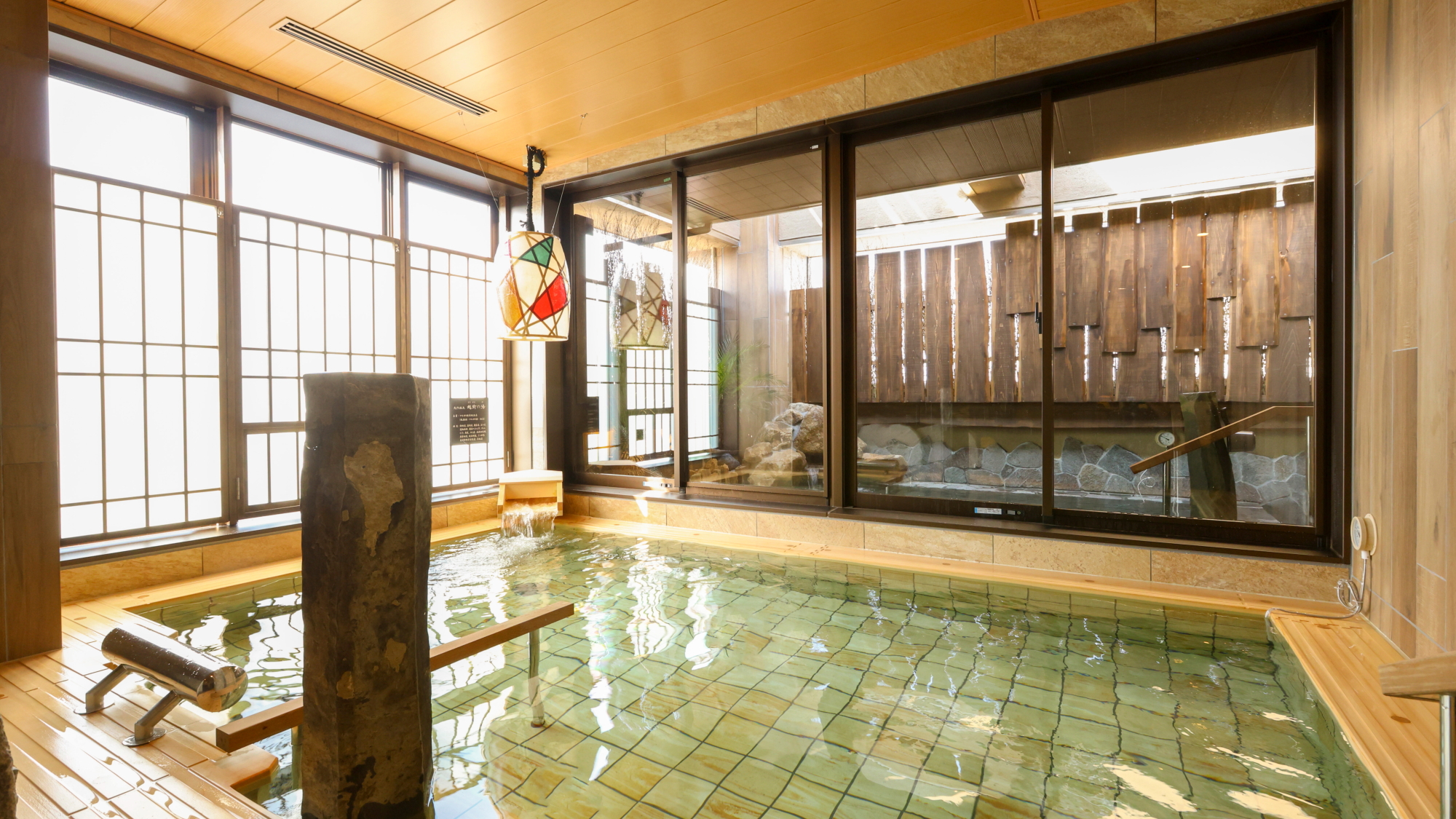 ◆【女性大浴場】内風呂（湯温：40～41℃）