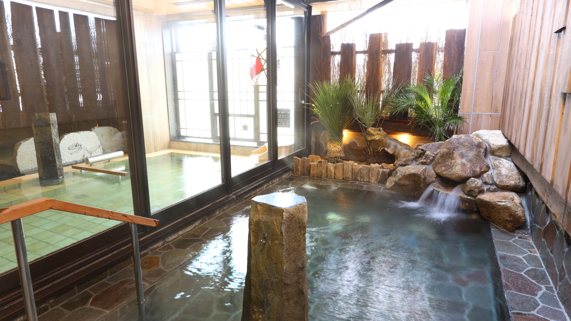 ◆【女性大浴場】露天風呂（湯温：41～42℃）