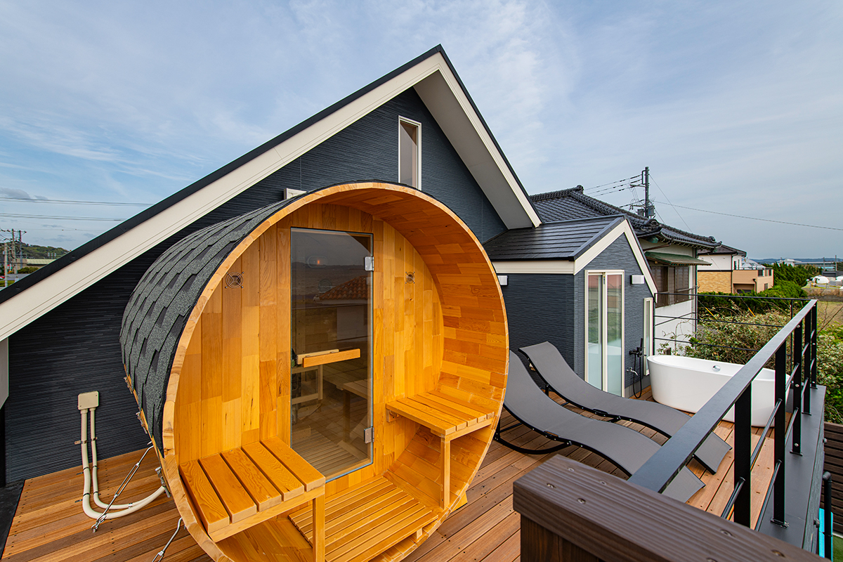 *【バルコニー（2階）】プライベートサウナでととのう極上のひととき。