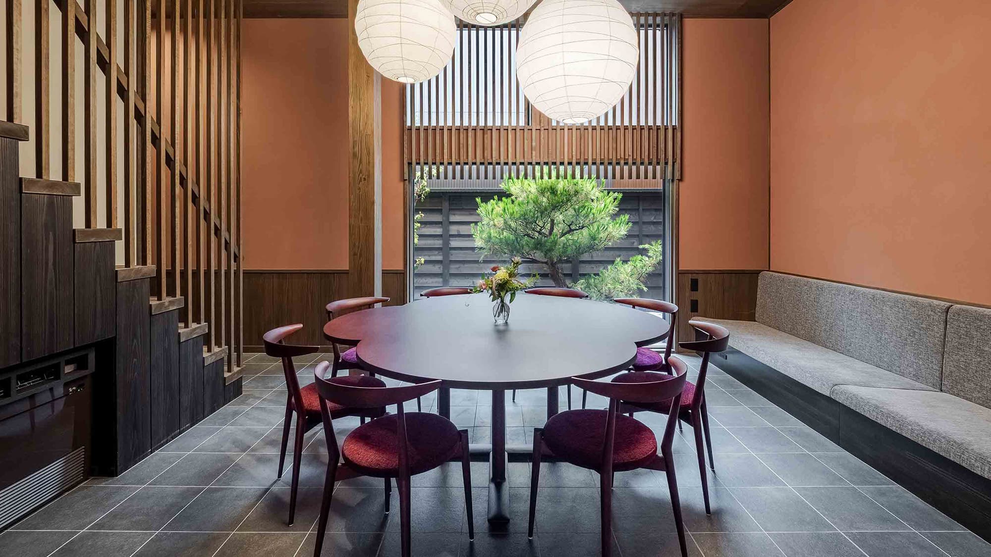 【ゆう奈】リビングダイニング