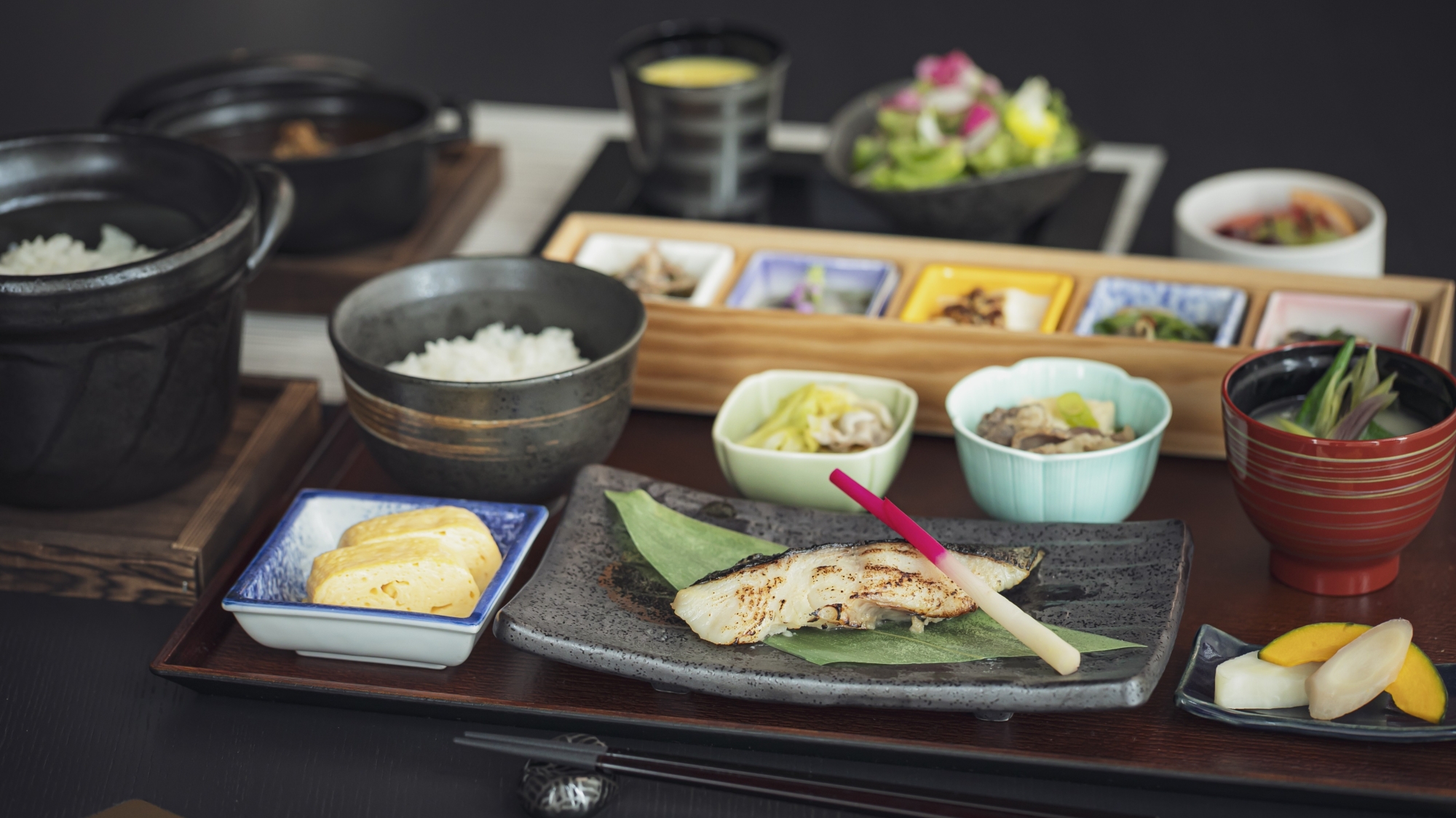 Gate Lounge_朝食_福結び和食膳