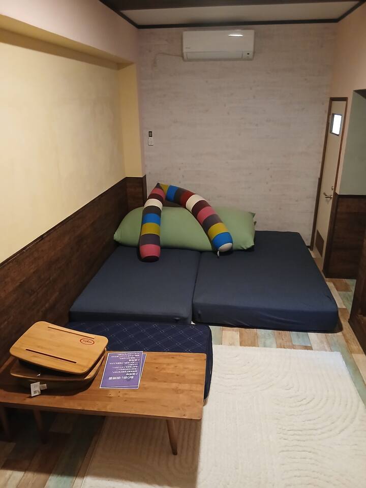 カラオケルーム01