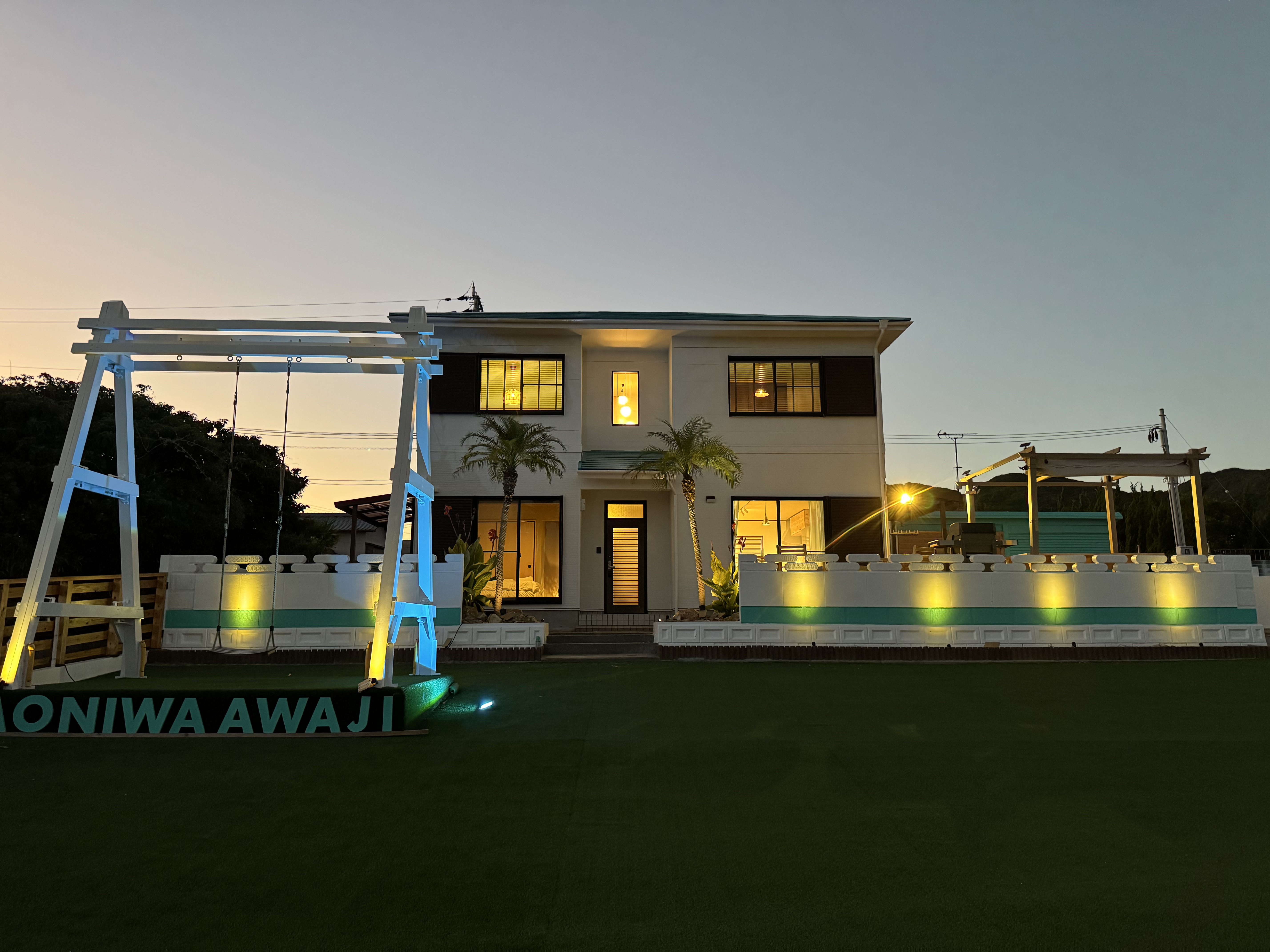 建物外観、ブランコ、庭、ドッグラン