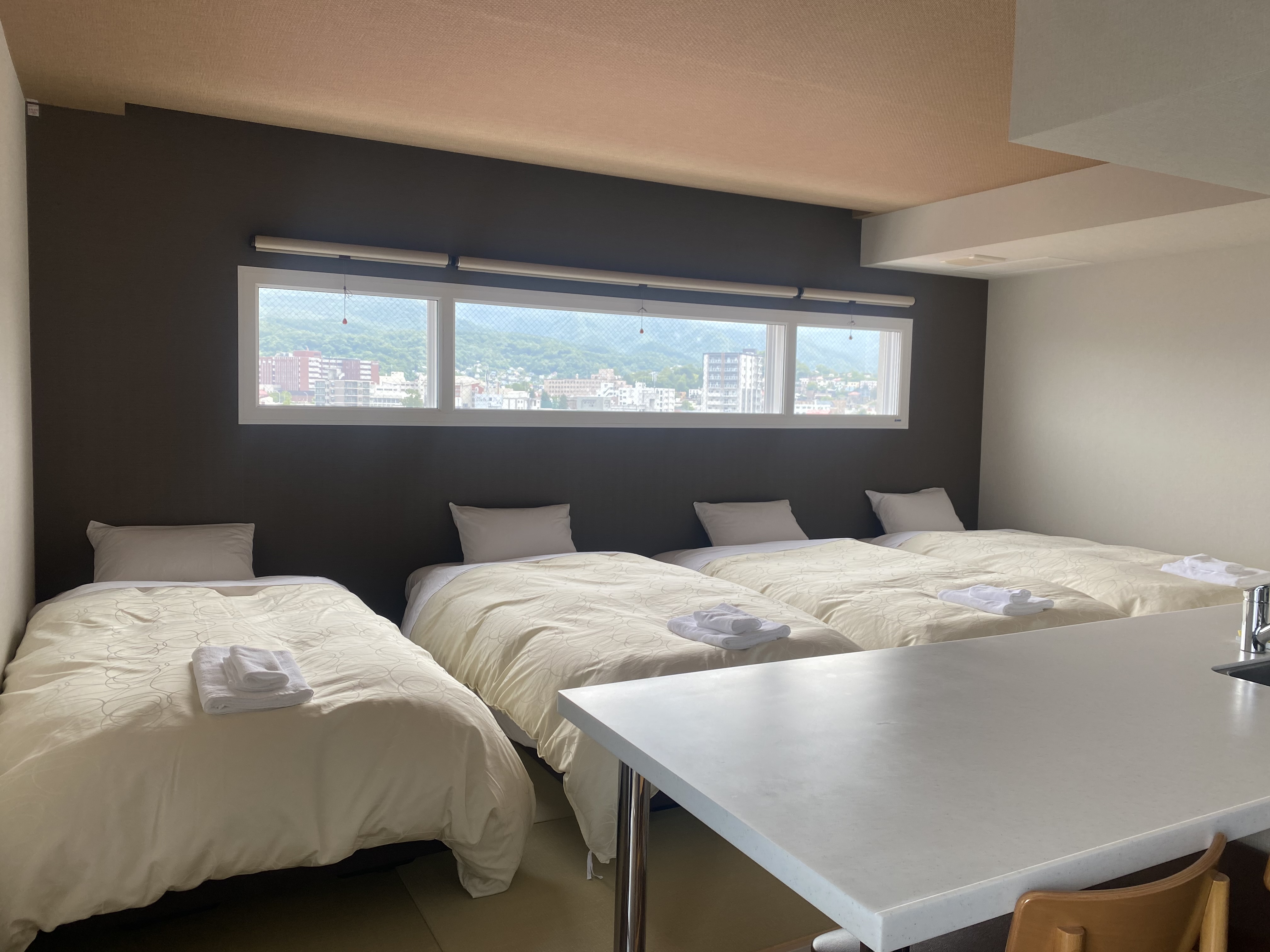 Hタイプ　シングル４台