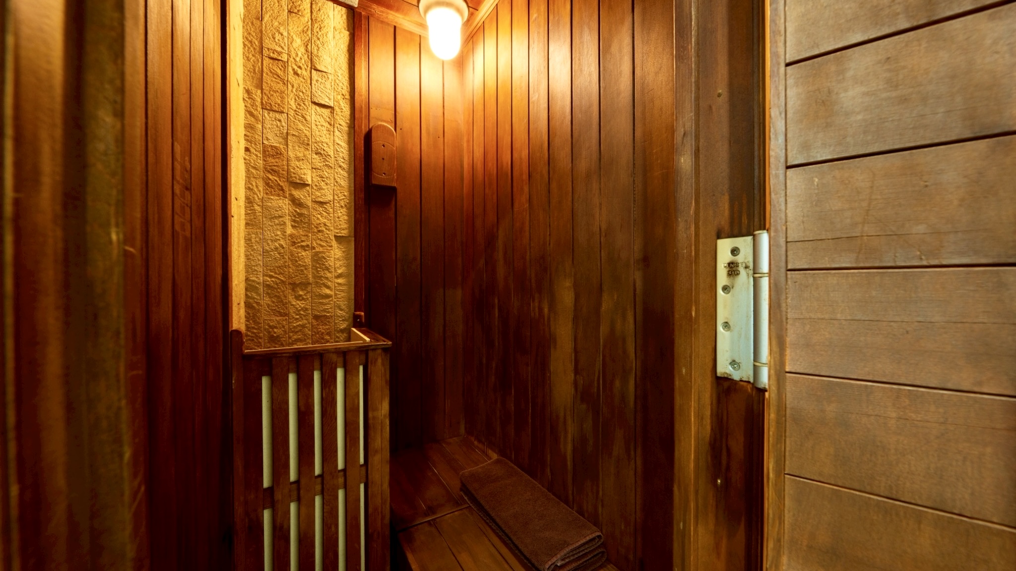 （B）ツインルーム+簡易ベット1台＜サウナ付き＞