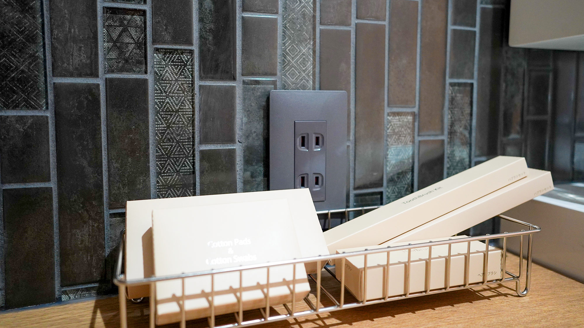 ・【アメニティ】歯磨きセット・カミソリなどをご用意！身だしなみを整え、心地よい一日をスタートできます