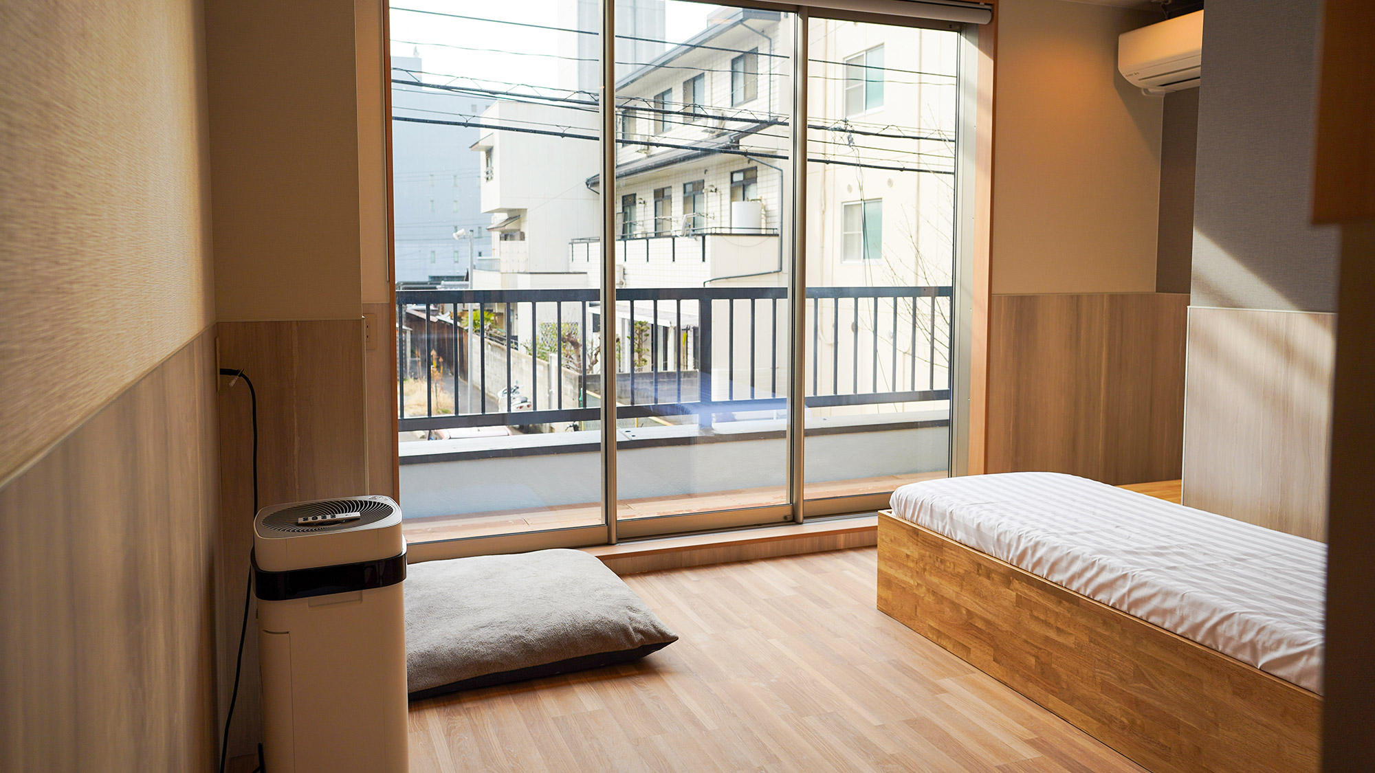 ・【ペットスペース】空気清浄機を完備！清潔な空気でペットも人も快適にお過ごしいただけます