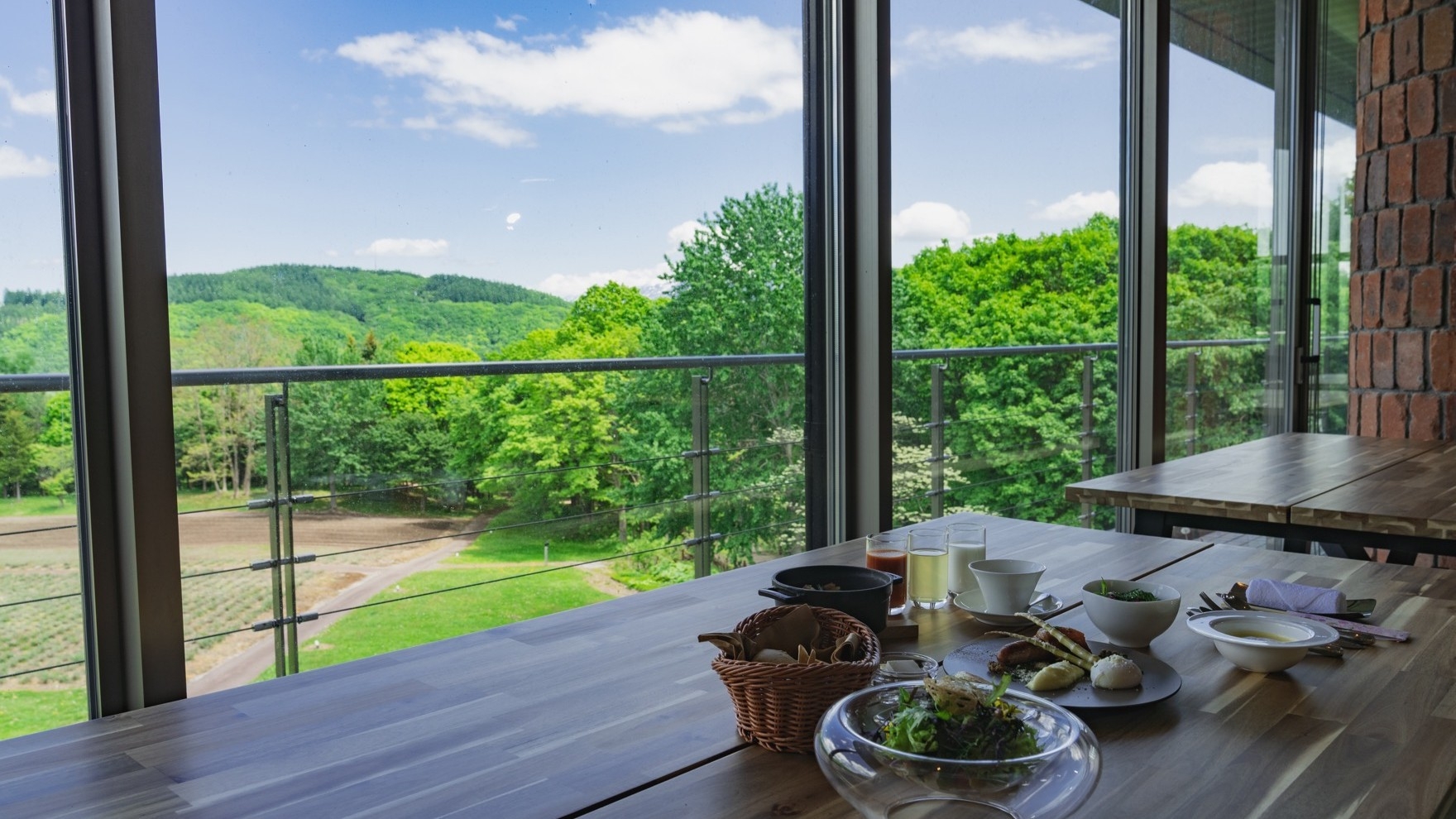 【朝食付き】富良野の恵み × 温泉の癒し　静寂に包まれる休日プラン
