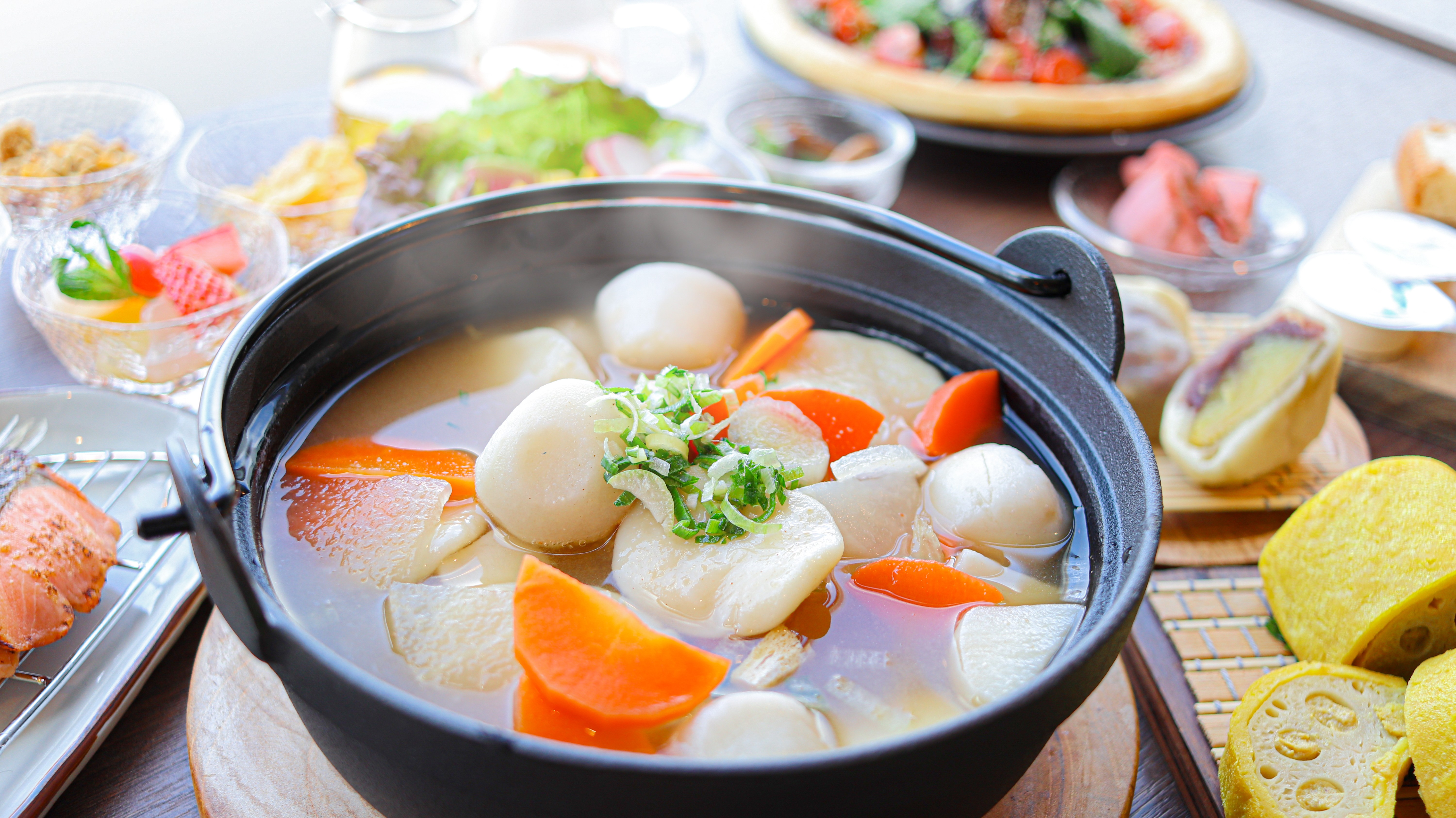 朝食ブッフェ一例：だご汁