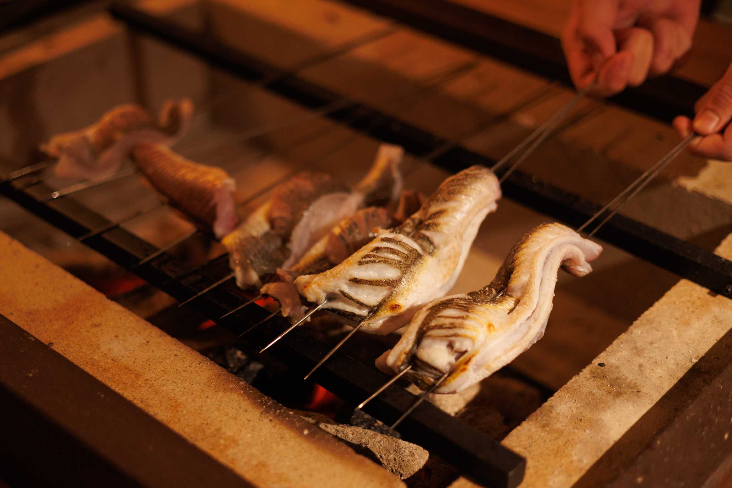 【オープン１人 5000円OFF】選べる炉端or鉄板／その日の仕入れでオーダーメイド■1泊2食