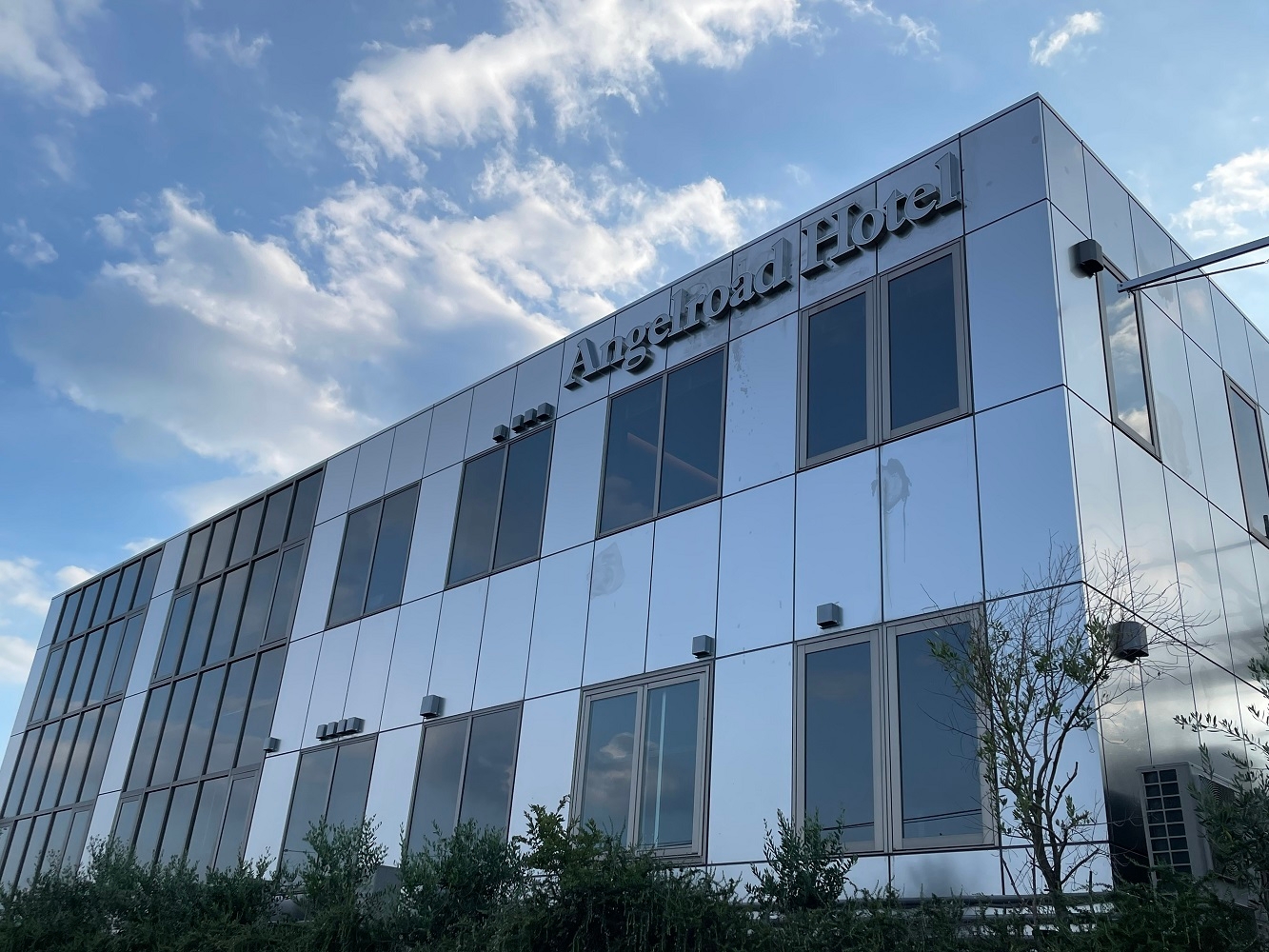 Ａｎｇｅｌｒｏａｄ　Ｈｏｔｅｌ　Ｒｅｓｉｄｅｎｔｉａｌ　Ｓｕｉｔｅ＜小豆島＞