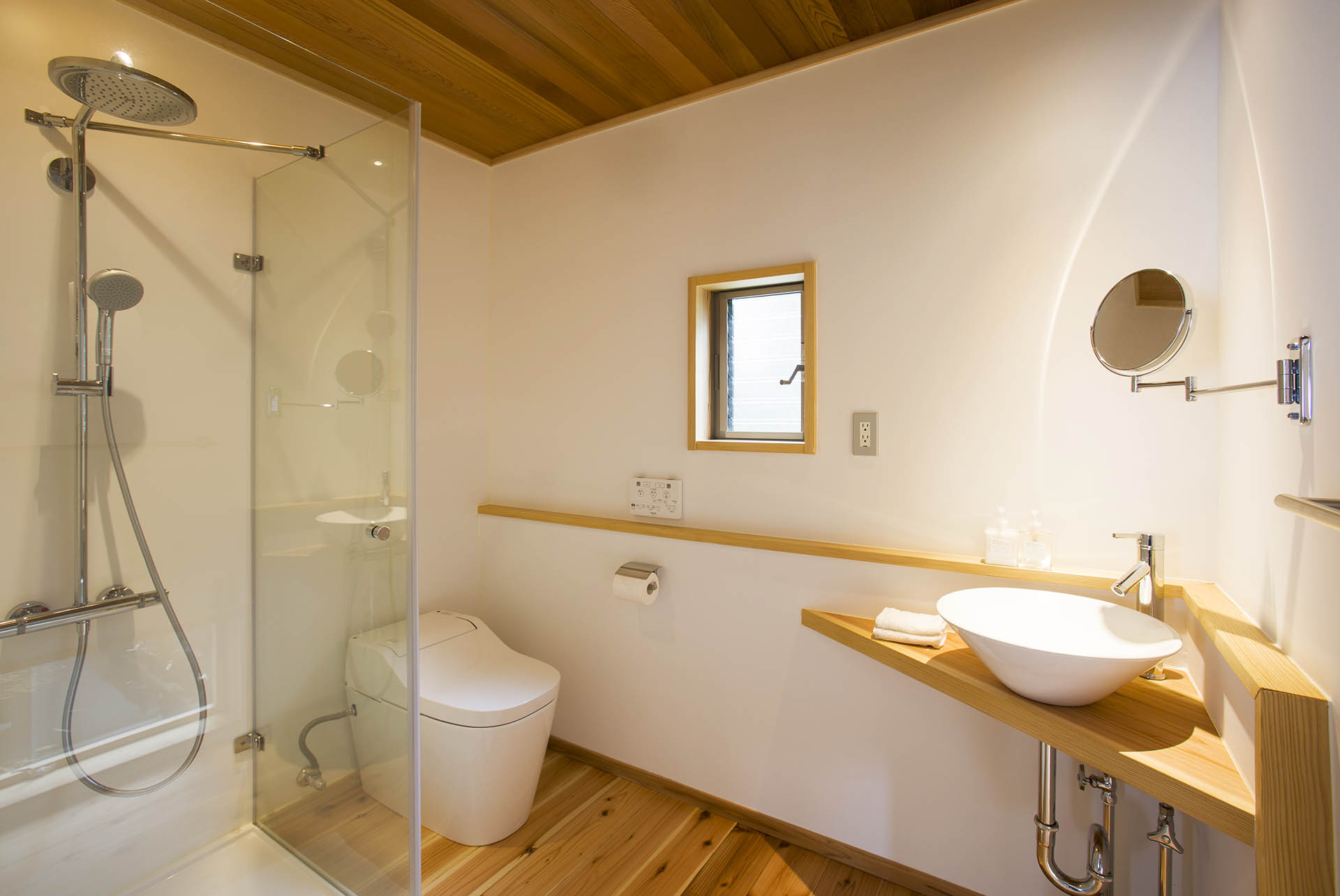 【木のぬくもり空間】春月：シャワルーム
