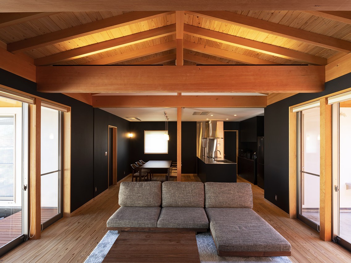 【露天風呂付客室】令月：リビング