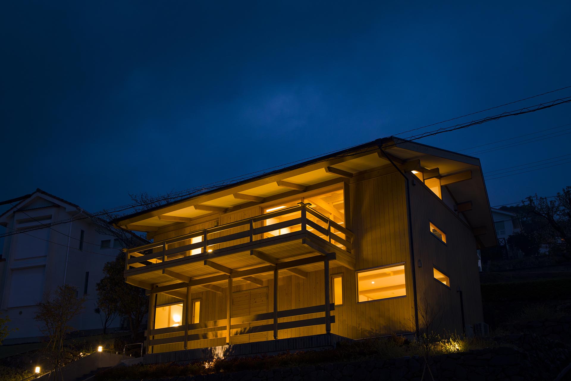 【木のぬくもり空間】春月