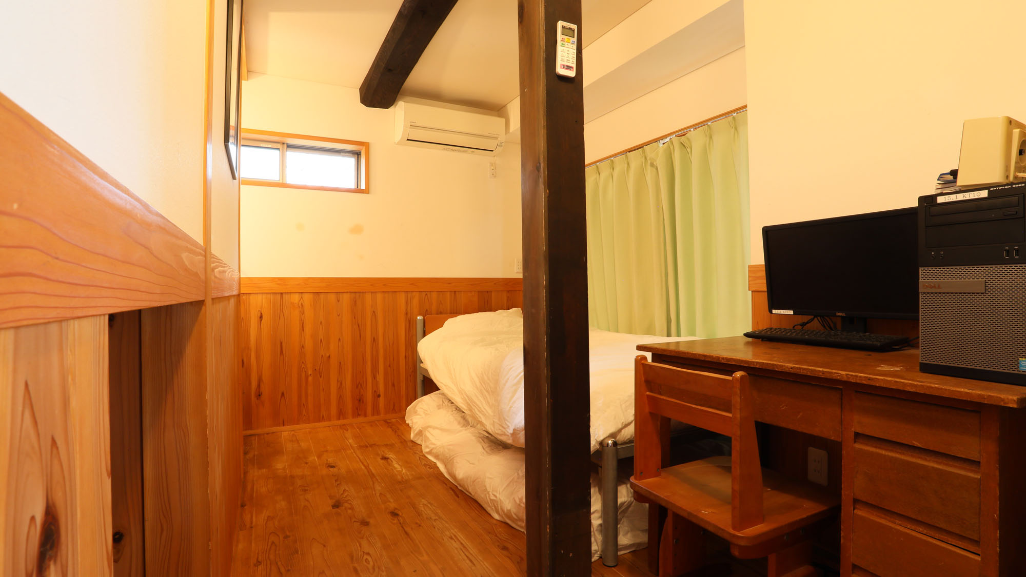 【本館＿プライベートルーム】１名～２名まで泊まれます。ワンちゃんも一緒に泊まれます。*