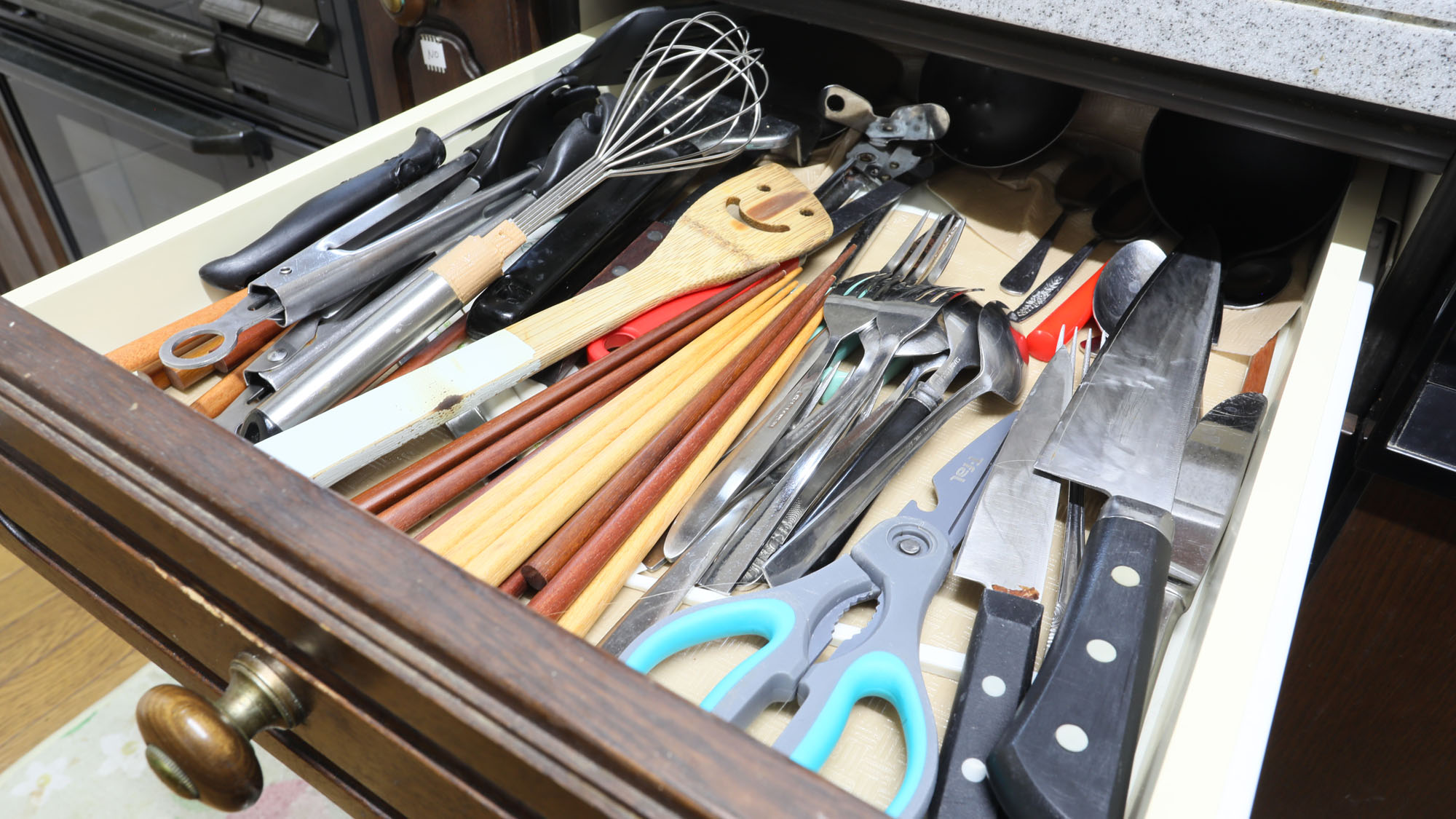 【離れ＿キッチン】調理器具一式揃っているのでご自由に料理できます。*