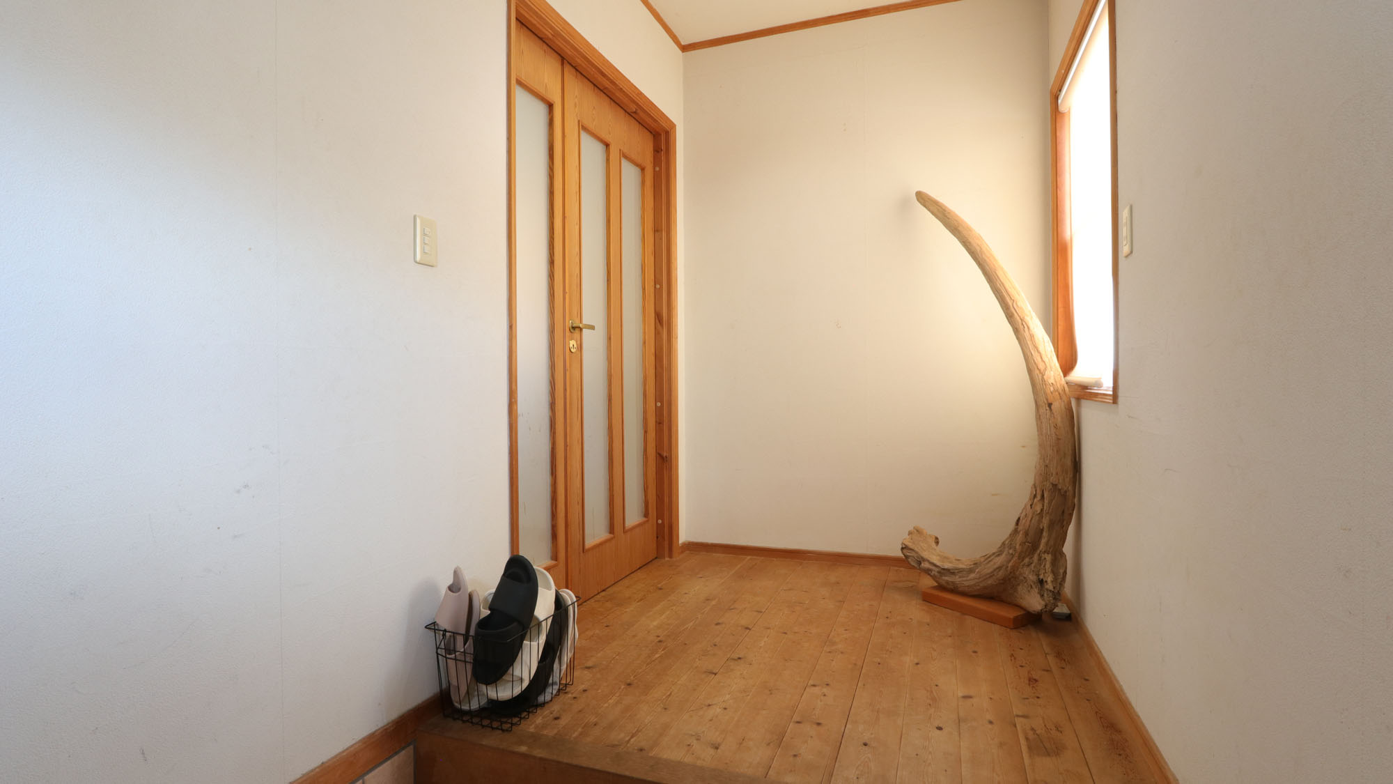 施設_建物玄関*