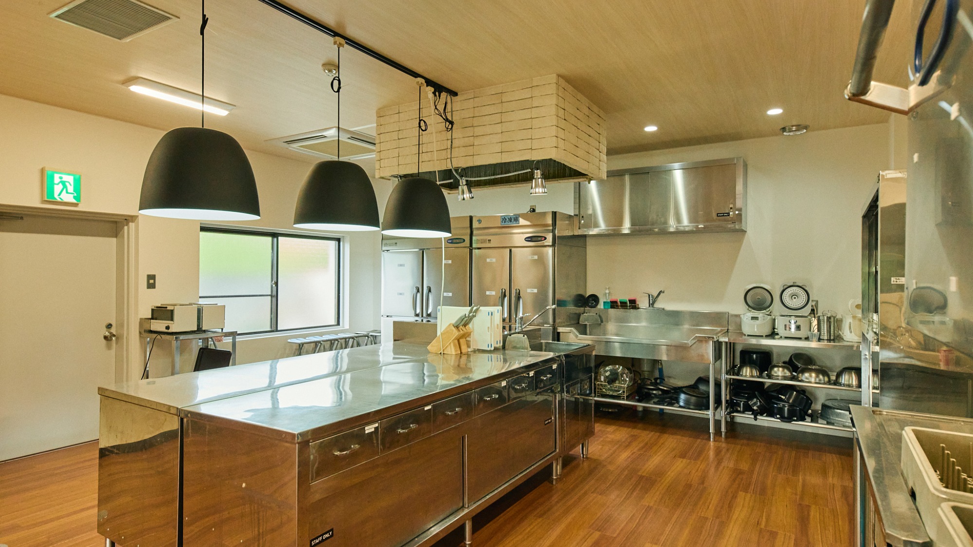 【みんなのキッチン】利用可能時間　7:00～23:00