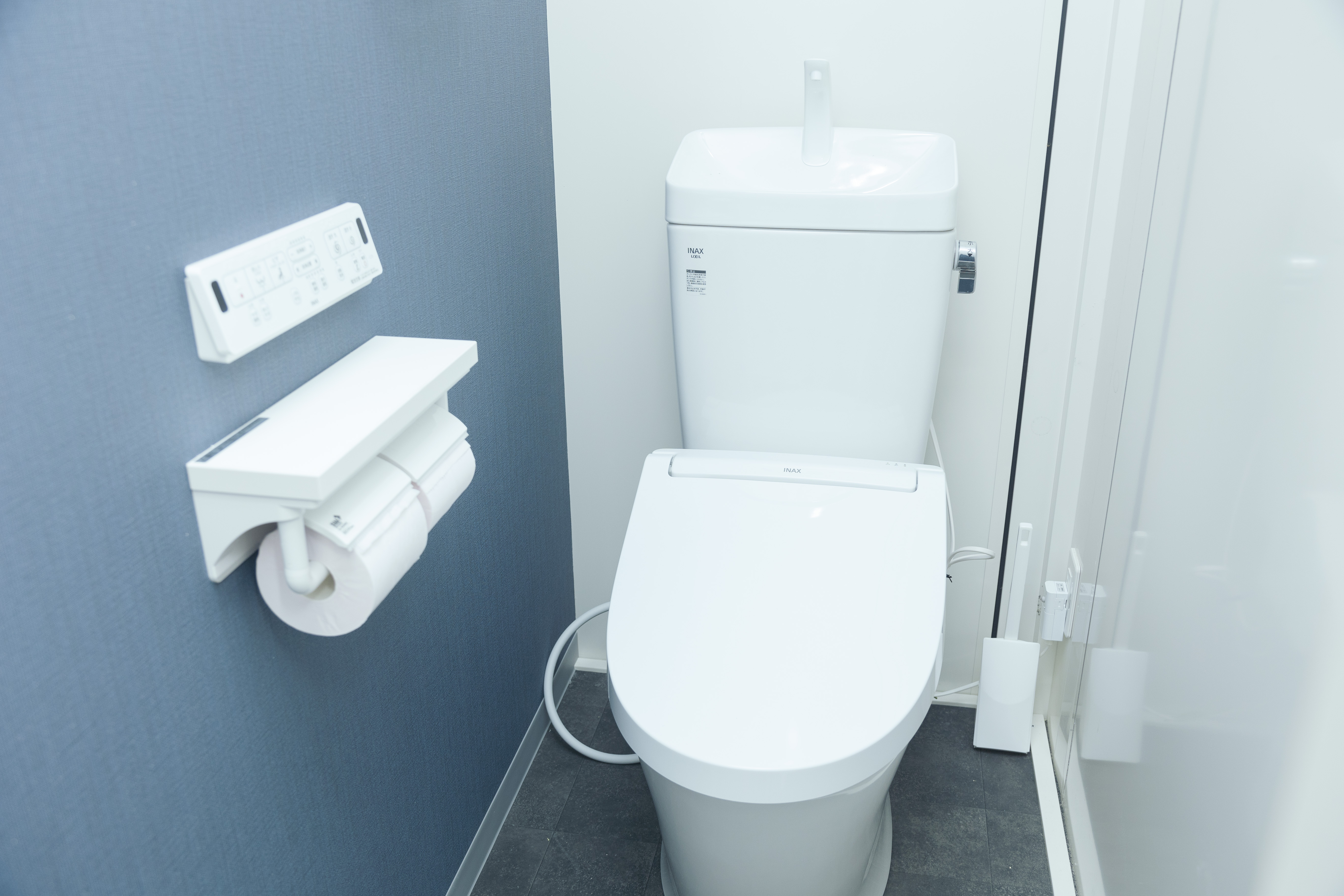 洗浄機付きトイレ