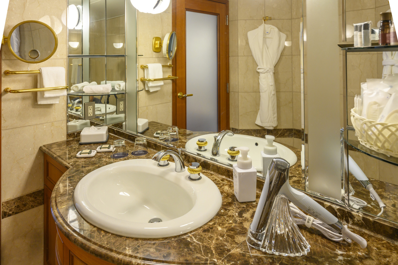 バスルーム（ロイヤルスイート）